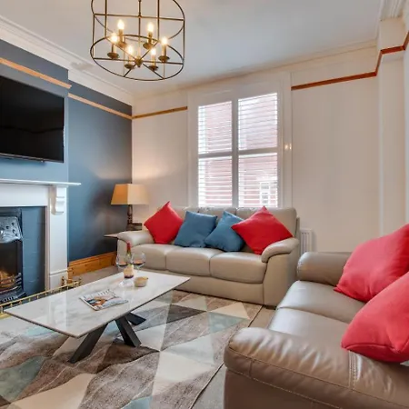 4 Bed In Oc-w444
