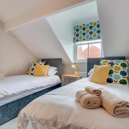 4 Bed In Oc-w444 *